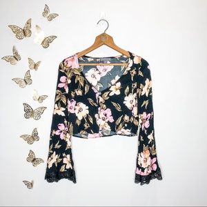 🦋🌙 KENDALL & KYLIE | Long Sleeve Floral Boho Button Down Crop Top